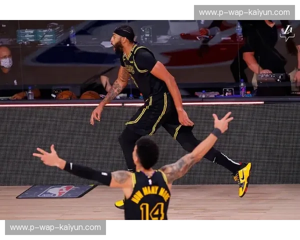 2012湖人vs掘金：一场载入史册的季后赛对决